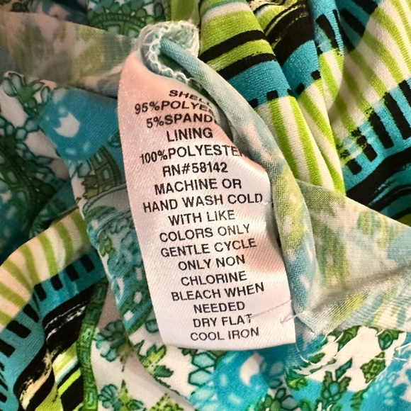 LONDON TIMES ~ Green and Yellow Lightweight Halter Top Sundress w/Key Hole Back - Picture 6 of 10